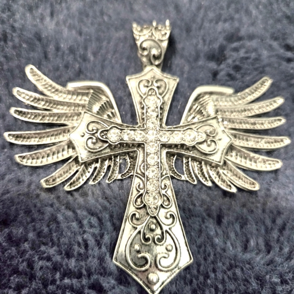 Elegant Silver Winged Vintage  Cross Pendant